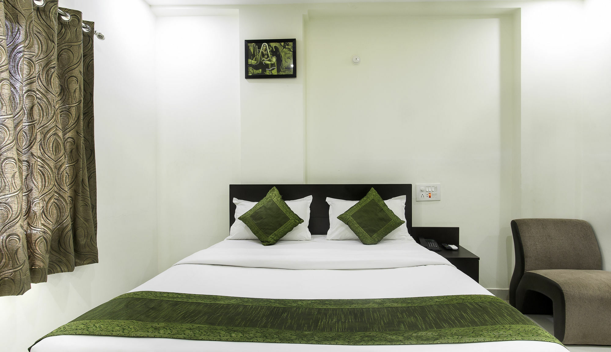 Itsy By Treebo - Tals Hytek Hotel Hyderabad Ngoại thất bức ảnh